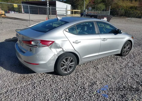 2018 Hyundai Elantra Value Edition z USA, uszkodzony, nr VIN KMHD84LF2JU613650